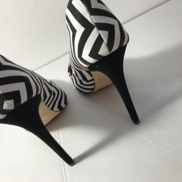 Ladies New Gwen Stefani Heels 7M - Picture 4 of 15